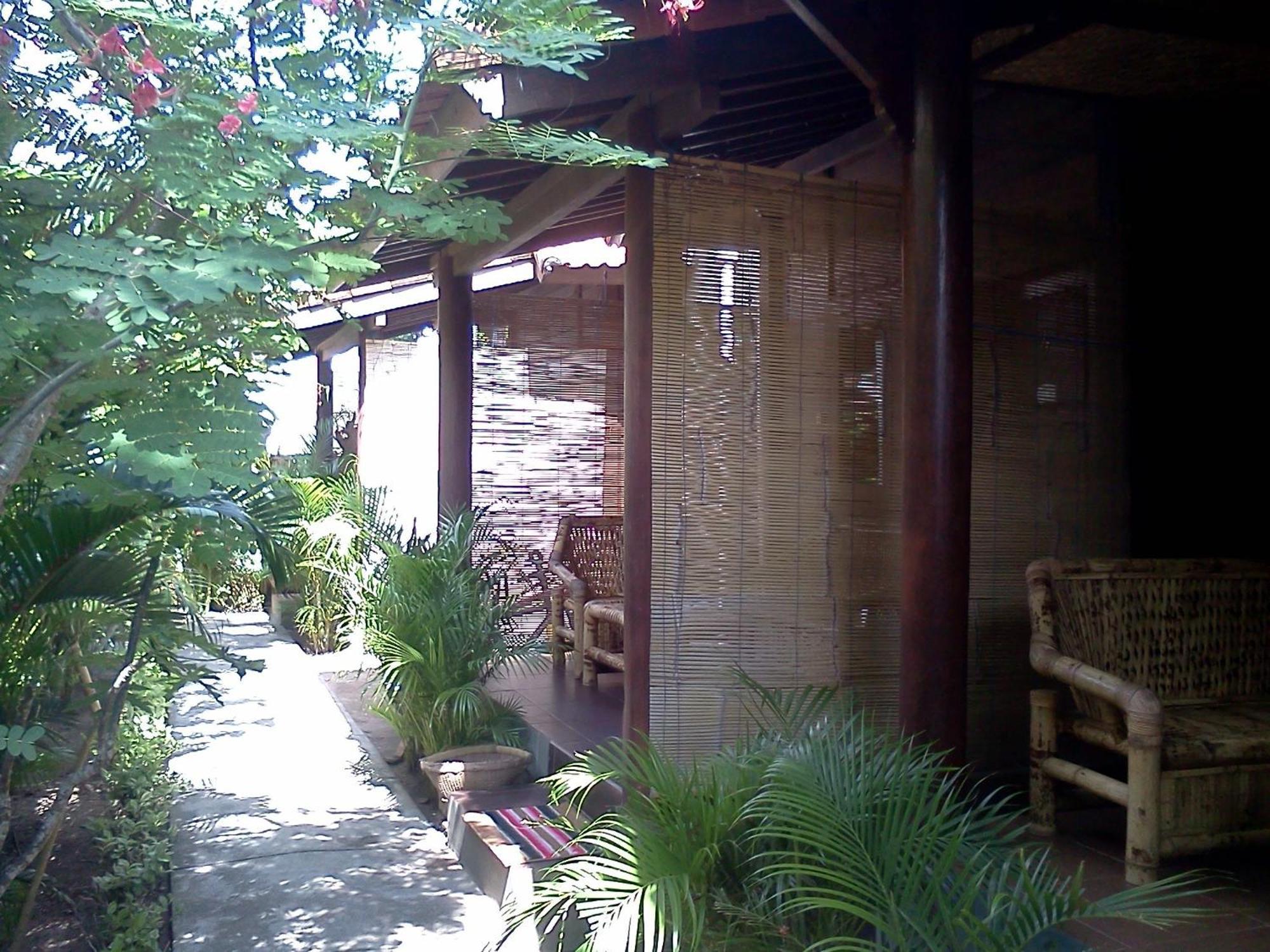 Alexyane Paradise Bungalow Gili Trawangan Exteriör bild
